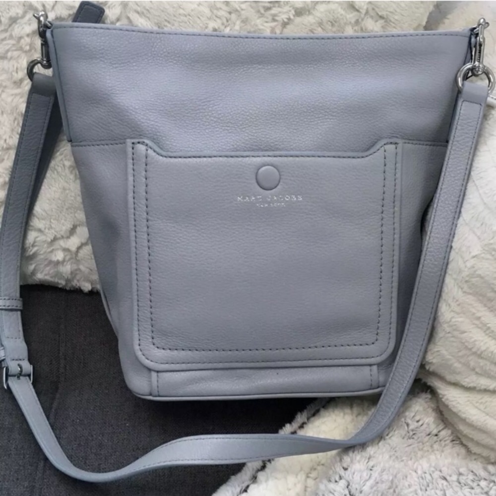 Marc Jacobs Crossbody Bucket Bag